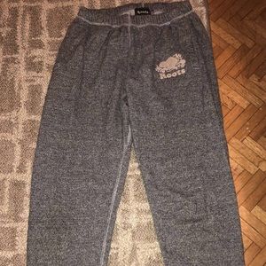 ROOTS sweat pants in great condition